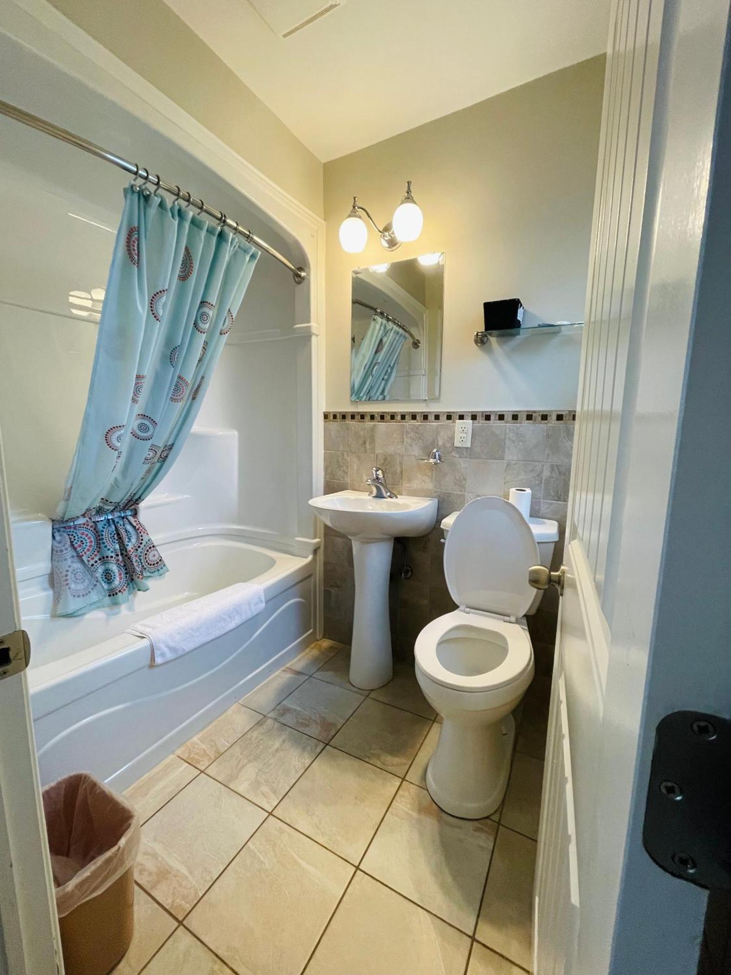 Scenic Motel Moncton Ngoại thất bức ảnh