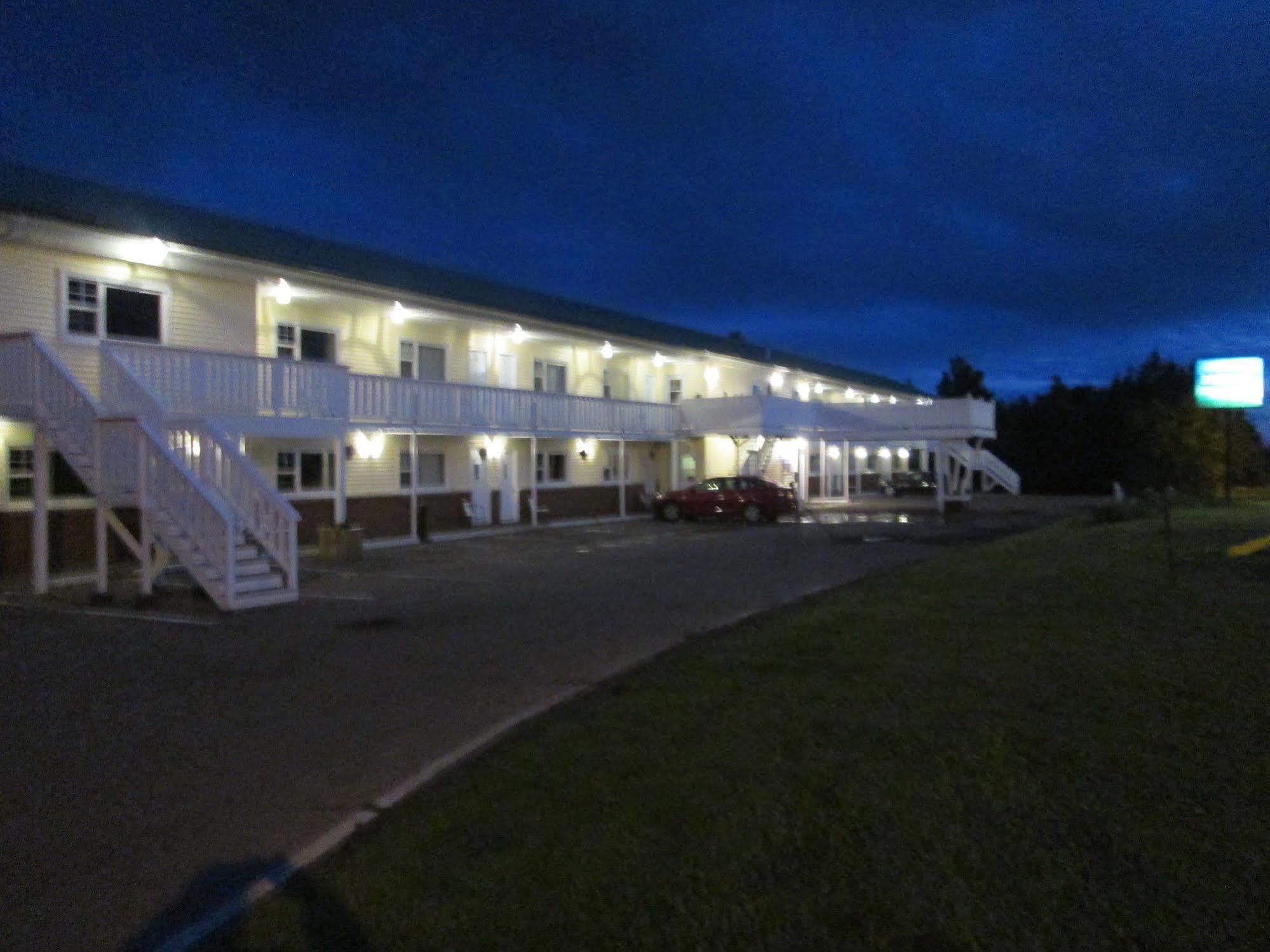 Scenic Motel Moncton Ngoại thất bức ảnh